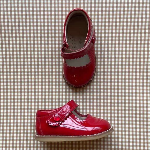 Elephantito Other - Elephantito patent leather red scalloped Mary Janes. Size 5 infant